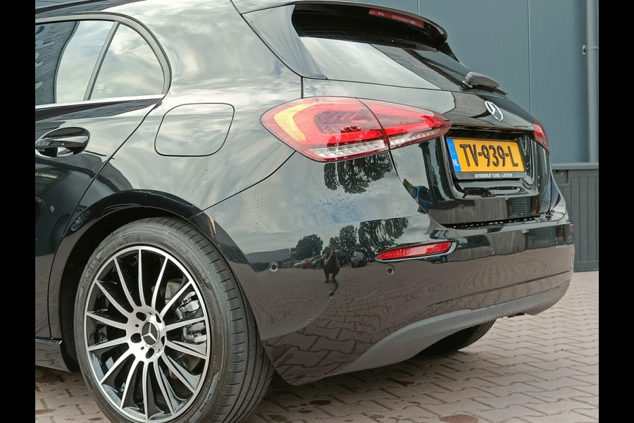 Mercedes-Benz A-Klasse 200 Business Solution Plus Upgrade | Wide Screen | Navi | Stoelverw. | LED/Xenon | Camera |