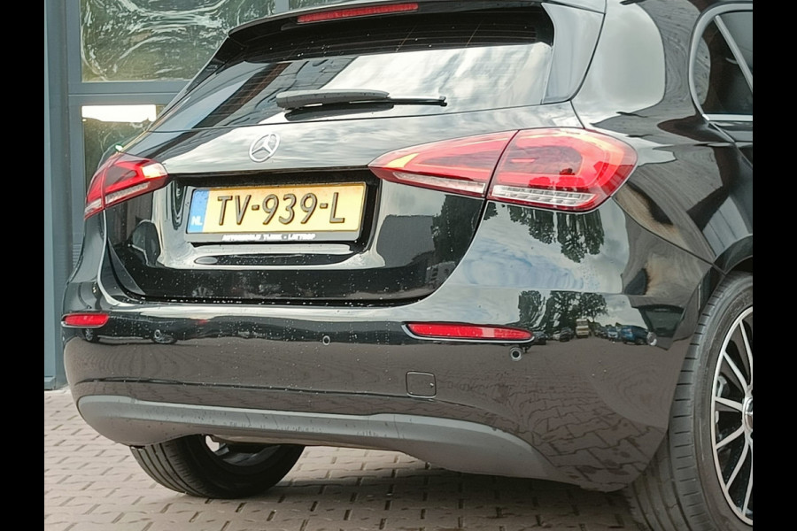 Mercedes-Benz A-Klasse 200 Business Solution Plus Upgrade | Wide Screen | Navi | Stoelverw. | LED/Xenon | Camera |
