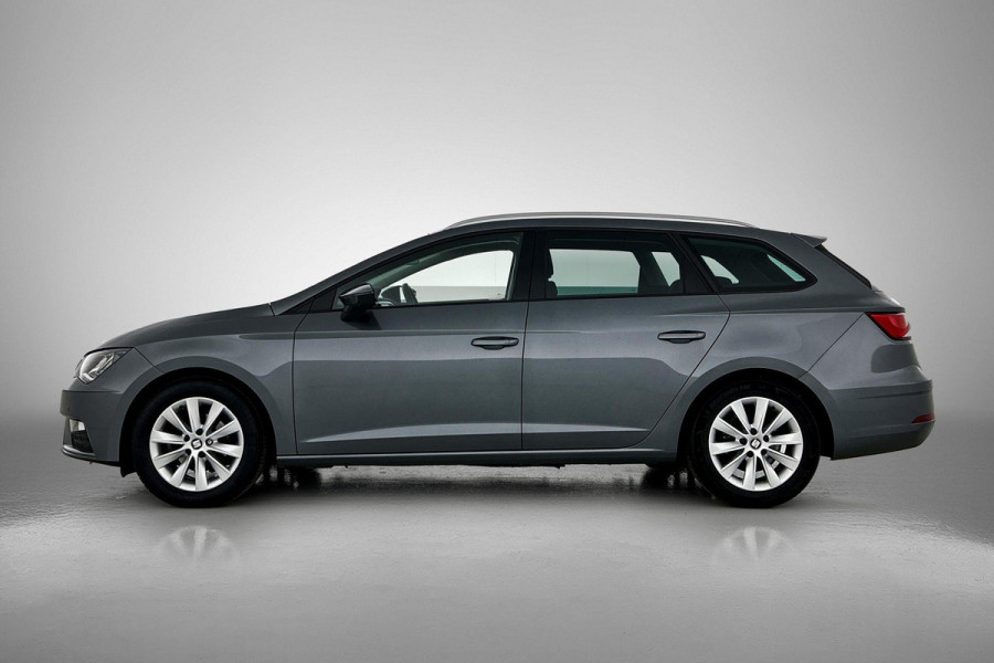 Seat León ST 1.0 EcoTSI Style Business Intense Sport (NAVIGATIE, CARPLAY, PARKEERENSOREN, 1e EIGENAAR, GOED ONDERHOUDEN)
