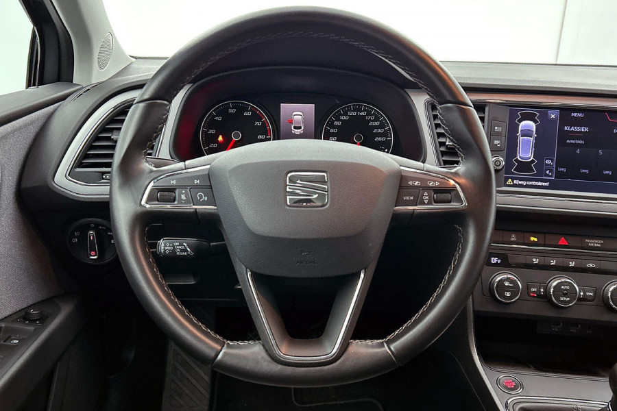 Seat León ST 1.0 EcoTSI Style Business Intense Sport (NAVIGATIE, CARPLAY, PARKEERENSOREN, 1e EIGENAAR, GOED ONDERHOUDEN)