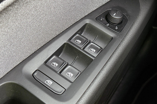 Seat León ST 1.0 EcoTSI Style Business Intense Sport (NAVIGATIE, CARPLAY, PARKEERENSOREN, 1e EIGENAAR, GOED ONDERHOUDEN)