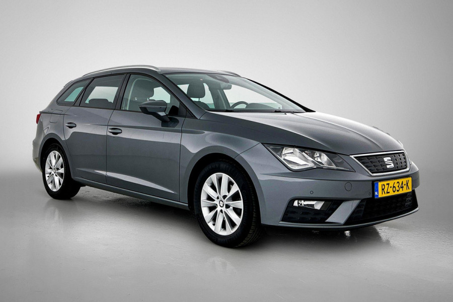 Seat León ST 1.0 EcoTSI Style Business Intense Sport (NAVIGATIE, CARPLAY, PARKEERENSOREN, 1e EIGENAAR, GOED ONDERHOUDEN)