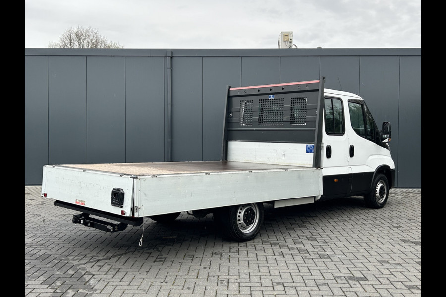 Iveco Daily 35S14 2.3 D / PICK UP MET LANGE BAK / 7 PERSOONS DUBBELE CABINE / !!22.770 KM!!/ AIRCO / CRUISE / NAVI / 3.5 TONS TREKHAAK