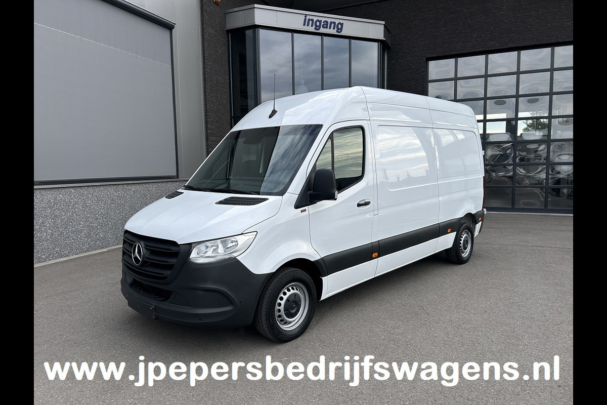 Mercedes-Benz Sprinter 314 CDI L2 H2 Trekhaak / MBUX / Navigatie / Camera / Parkeersensoren / Airco / 270 Graden achterdeuren Mercedes-Benz Sprinter 314 CDI L2 H2 Trekhaak / MBUX / Navigatie / Camera / Parkeersensoren / Airco / 270 Graden achterdeuren