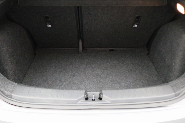 Nissan Micra 1.0 IG-T N-Connecta Camera, Navigatie, Climate, DAB, LED, Cruise, PDC