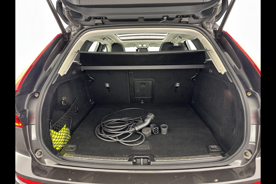 Volvo XC60 2.0 T6 Plug-in Hybrid AWD Inscription Expression (INCL-BTW)  AUT. *PANO | LUXURY-LEATHER | FULL-LED | HEATED-SPORTSEATS | NAVI-FULLMAP | CAMERA | PDC | ADAPT.CRUISE | CARPLAY | DIGI-COCKPIT | BLIS | SIPS | KEYLESS | 18"ALU*