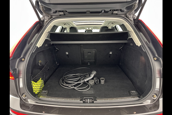 Volvo XC60 2.0 T6 Plug-in Hybrid AWD Inscription Expression (INCL-BTW)  AUT. *PANO | LUXURY-LEATHER | FULL-LED | HEATED-SPORTSEATS | NAVI-FULLMAP | CAMERA | PDC | ADAPT.CRUISE | CARPLAY | DIGI-COCKPIT | BLIS | SIPS | KEYLESS | 18"ALU*