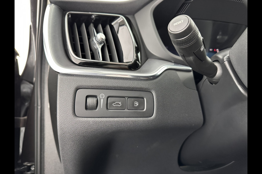 Volvo XC60 2.0 T6 Plug-in Hybrid AWD Inscription Expression (INCL-BTW)  AUT. *PANO | LUXURY-LEATHER | FULL-LED | HEATED-SPORTSEATS | NAVI-FULLMAP | CAMERA | PDC | ADAPT.CRUISE | CARPLAY | DIGI-COCKPIT | BLIS | SIPS | KEYLESS | 18"ALU*