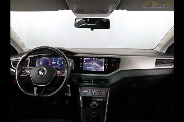 Volkswagen Polo 1.0 TSI Comfortline 95 pk | Navigatie | Parkeersensoren | Achteruitrijcamera | Adaptieve cruise control | Digitaal instrumentenpaneel | Apple Carplay/Android Auto |