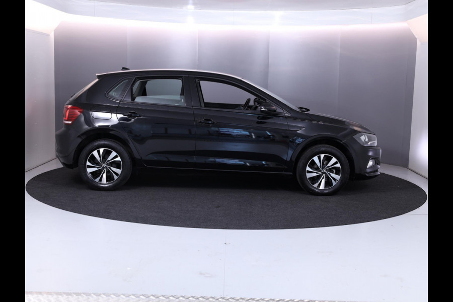 Volkswagen Polo 1.0 TSI Comfortline 95 pk | Navigatie | Parkeersensoren | Achteruitrijcamera | Adaptieve cruise control | Digitaal instrumentenpaneel | Apple Carplay/Android Auto |