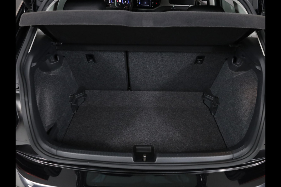 Volkswagen Polo 1.0 TSI Comfortline 95 pk | Navigatie | Parkeersensoren | Achteruitrijcamera | Adaptieve cruise control | Digitaal instrumentenpaneel | Apple Carplay/Android Auto |