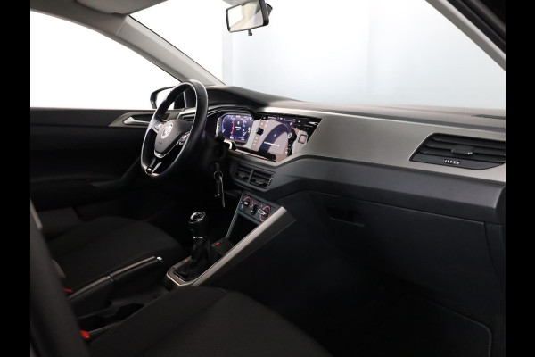 Volkswagen Polo 1.0 TSI Comfortline 95 pk | Navigatie | Parkeersensoren | Achteruitrijcamera | Adaptieve cruise control | Digitaal instrumentenpaneel | Apple Carplay/Android Auto |