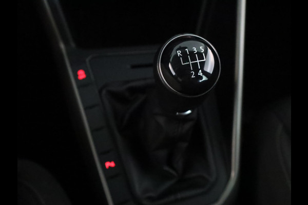 Volkswagen Polo 1.0 TSI Comfortline 95 pk | Navigatie | Parkeersensoren | Achteruitrijcamera | Adaptieve cruise control | Digitaal instrumentenpaneel | Apple Carplay/Android Auto |