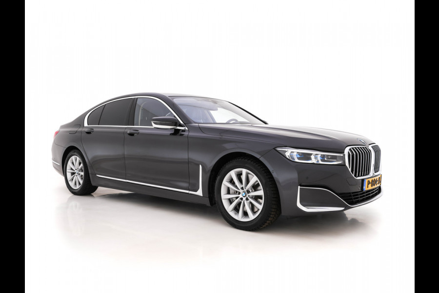 BMW 7 Serie 745e High Executive (INCL-BTW) *EXCLUSIV-NAPPA-LEATHER | LASER-LED | HEAD-UP | SOFT-CLOSE | BLIND-SPOT | MEMORY-PACK | DIGI-COCKPIT | KEYLESS | DAB+ | CAMERA | COMFORT-SEATS | AMBIENT-LIGHT | DAB | CARPLAY | 18"