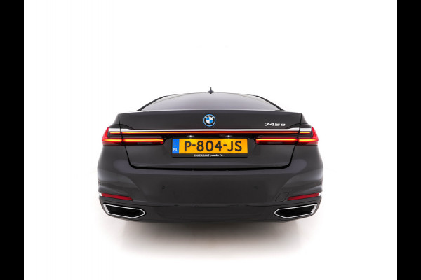 BMW 7 Serie 745e High Executive (INCL-BTW) *EXCLUSIV-NAPPA-LEATHER | LASER-LED | HEAD-UP | SOFT-CLOSE | BLIND-SPOT | MEMORY-PACK | DIGI-COCKPIT | KEYLESS | DAB+ | CAMERA | COMFORT-SEATS | AMBIENT-LIGHT | DAB | CARPLAY | 18"
