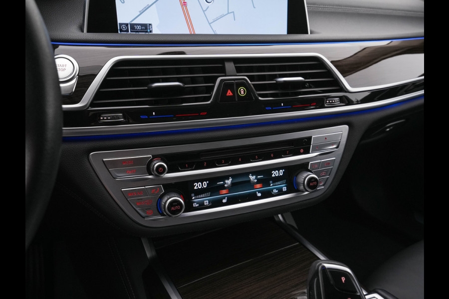 BMW 7 Serie 745e High Executive (INCL-BTW) *EXCLUSIV-NAPPA-LEATHER | LASER-LED | HEAD-UP | SOFT-CLOSE | BLIND-SPOT | MEMORY-PACK | DIGI-COCKPIT | KEYLESS | DAB+ | CAMERA | COMFORT-SEATS | AMBIENT-LIGHT | DAB | CARPLAY | 18"