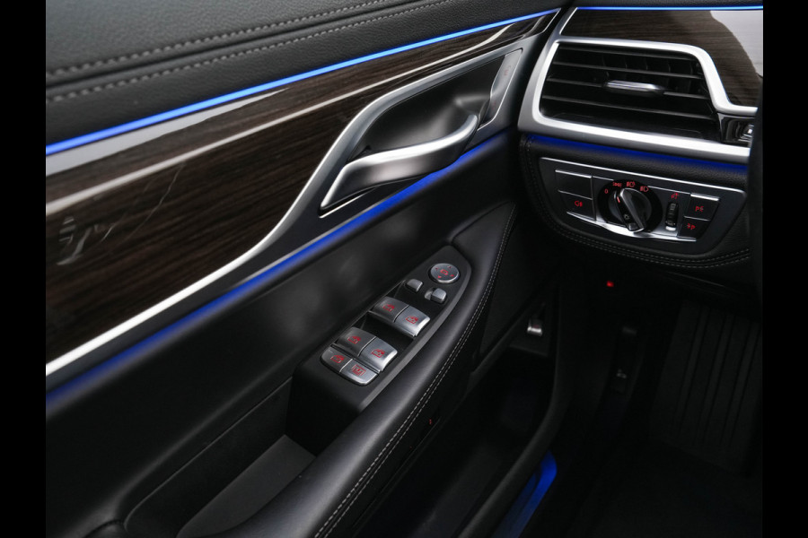 BMW 7 Serie 745e High Executive (INCL-BTW) *EXCLUSIV-NAPPA-LEATHER | LASER-LED | HEAD-UP | SOFT-CLOSE | BLIND-SPOT | MEMORY-PACK | DIGI-COCKPIT | KEYLESS | DAB+ | CAMERA | COMFORT-SEATS | AMBIENT-LIGHT | DAB | CARPLAY | 18"
