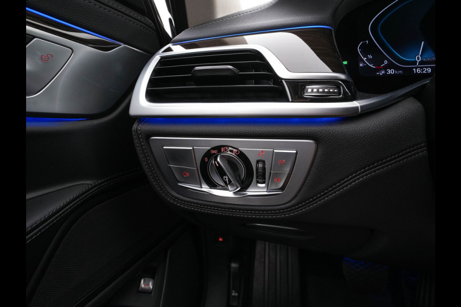 BMW 7 Serie 745e High Executive (INCL-BTW) *EXCLUSIV-NAPPA-LEATHER | LASER-LED | HEAD-UP | SOFT-CLOSE | BLIND-SPOT | MEMORY-PACK | DIGI-COCKPIT | KEYLESS | DAB+ | CAMERA | COMFORT-SEATS | AMBIENT-LIGHT | DAB | CARPLAY | 18"