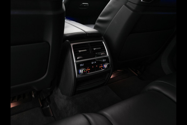 BMW 7 Serie 745e High Executive (INCL-BTW) *EXCLUSIV-NAPPA-LEATHER | LASER-LED | HEAD-UP | SOFT-CLOSE | BLIND-SPOT | MEMORY-PACK | DIGI-COCKPIT | KEYLESS | DAB+ | CAMERA | COMFORT-SEATS | AMBIENT-LIGHT | DAB | CARPLAY | 18"