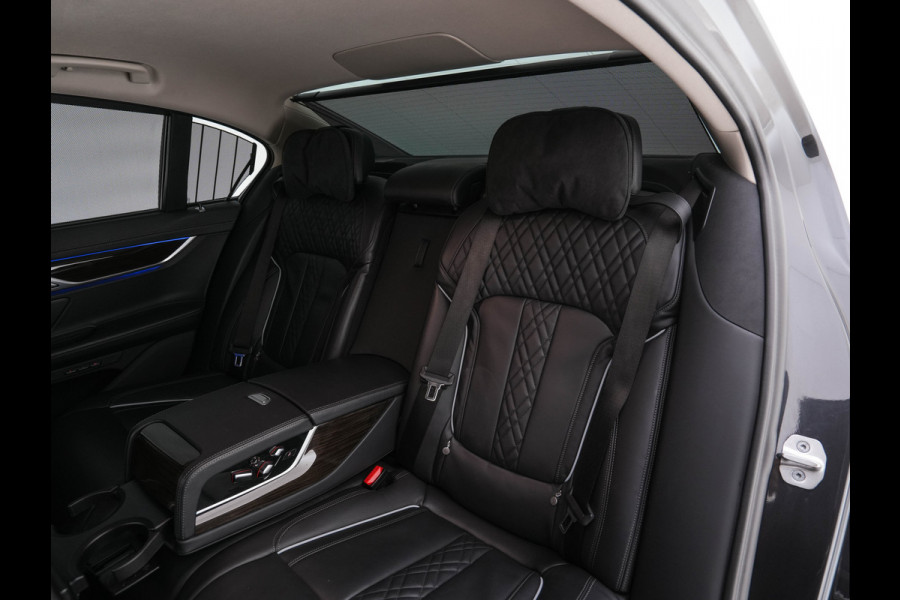 BMW 7 Serie 745e High Executive (INCL-BTW) *EXCLUSIV-NAPPA-LEATHER | LASER-LED | HEAD-UP | SOFT-CLOSE | BLIND-SPOT | MEMORY-PACK | DIGI-COCKPIT | KEYLESS | DAB+ | CAMERA | COMFORT-SEATS | AMBIENT-LIGHT | DAB | CARPLAY | 18"