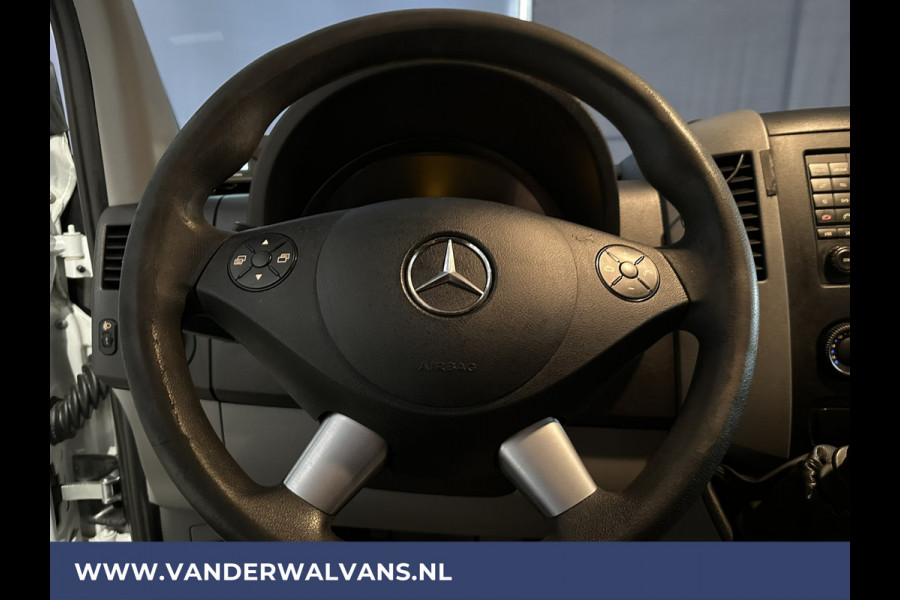 Mercedes-Benz Sprinter 316 CDI 164pk 2800kg Trekhaak L2H2 Euro6 Airco | Cruisecontrol Parkeersensoren, multifunctioneel stuurwiel