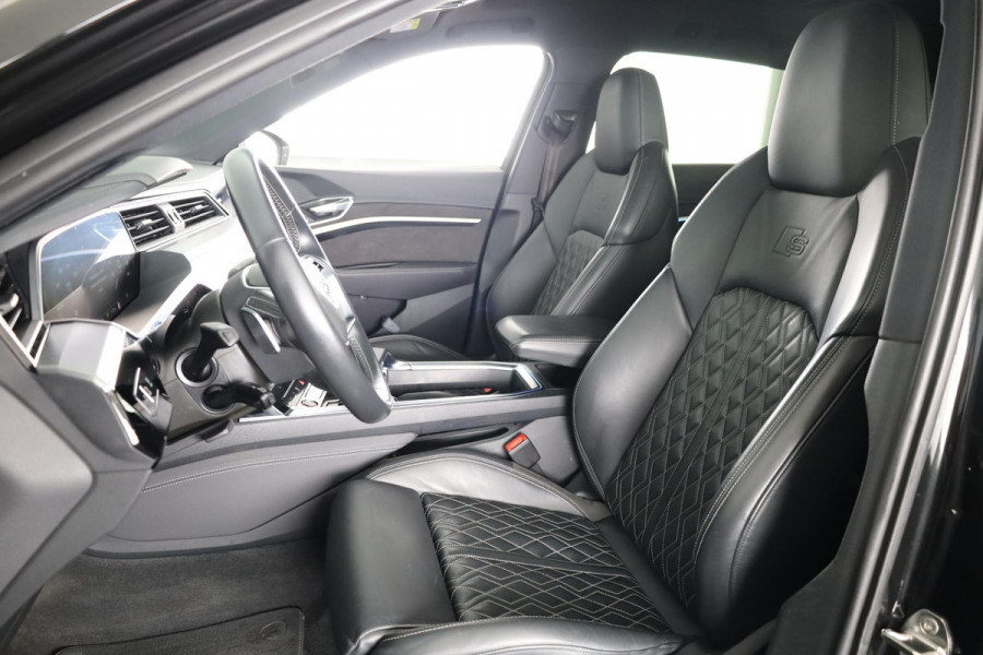 Audi e-tron S quattro 95 kWh 503pk | SoH 93% | Panoramadak | Lederen bekleding "Valcona" | B&O Soundsystem | Elektrisch vertelbare voorstoelen met memory