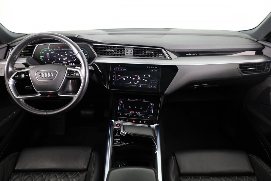 Audi e-tron S quattro 95 kWh 503pk | SoH 93% | Panoramadak | Lederen bekleding "Valcona" | B&O Soundsystem | Elektrisch vertelbare voorstoelen met memory