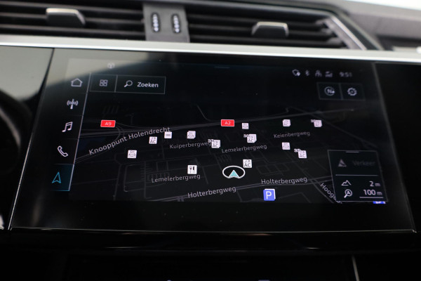 Audi e-tron S quattro 95 kWh 503pk | SoH 93% | Panoramadak | Lederen bekleding "Valcona" | B&O Soundsystem | Elektrisch vertelbare voorstoelen met memory