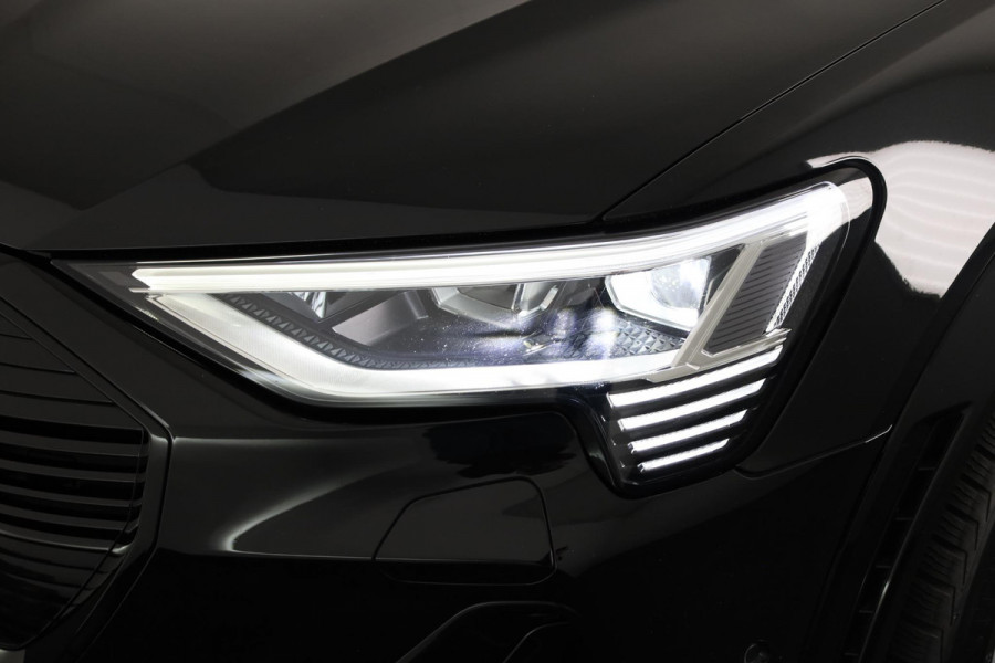 Audi e-tron S quattro 95 kWh 503pk | SoH 93% | Panoramadak | Lederen bekleding "Valcona" | B&O Soundsystem | Elektrisch vertelbare voorstoelen met memory