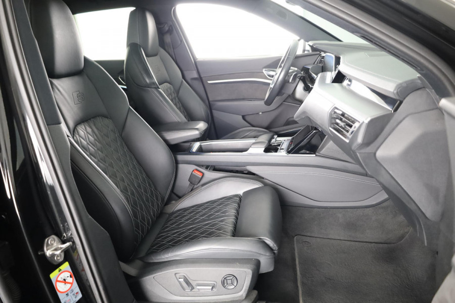 Audi e-tron S quattro 95 kWh 503pk | SoH 93% | Panoramadak | Lederen bekleding "Valcona" | B&O Soundsystem | Elektrisch vertelbare voorstoelen met memory