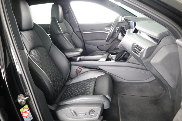 Audi e-tron S quattro 95 kWh 503pk | SoH 93% | Panoramadak | Lederen bekleding "Valcona" | B&O Soundsystem | Elektrisch vertelbare voorstoelen met memory