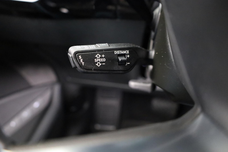 Audi e-tron S quattro 95 kWh 503pk | SoH 93% | Panoramadak | Lederen bekleding "Valcona" | B&O Soundsystem | Elektrisch vertelbare voorstoelen met memory