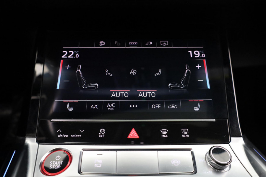 Audi e-tron S quattro 95 kWh 503pk | SoH 93% | Panoramadak | Lederen bekleding "Valcona" | B&O Soundsystem | Elektrisch vertelbare voorstoelen met memory