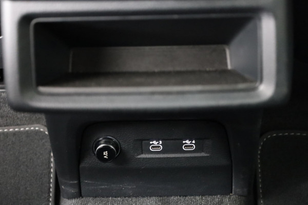 Audi e-tron S quattro 95 kWh 503pk | SoH 93% | Panoramadak | Lederen bekleding "Valcona" | B&O Soundsystem | Elektrisch vertelbare voorstoelen met memory