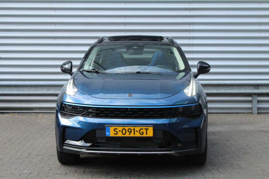 Lynk & Co 01 1.5 PHEV 262pk Automaat NL-Auto NAP BTW Clima Cruise Navi 360 Camera Panoramadak 20"LMV El. Klep