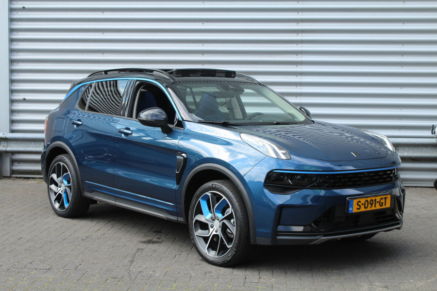 Lynk & Co 01 1.5 PHEV 262pk Automaat NL-Auto NAP BTW Clima Cruise Navi 360 Camera Panoramadak 20"LMV El. Klep