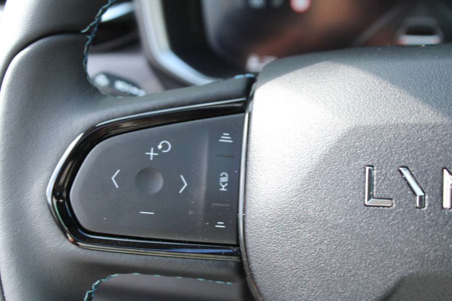 Lynk & Co 01 1.5 PHEV 262pk Automaat NL-Auto NAP BTW Clima Cruise Navi 360 Camera Panoramadak 20"LMV El. Klep