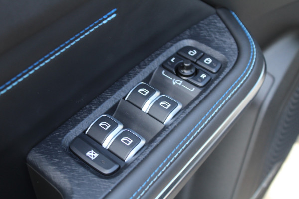Lynk & Co 01 1.5 PHEV 262pk Automaat NL-Auto NAP BTW Clima Cruise Navi 360 Camera Panoramadak 20"LMV El. Klep