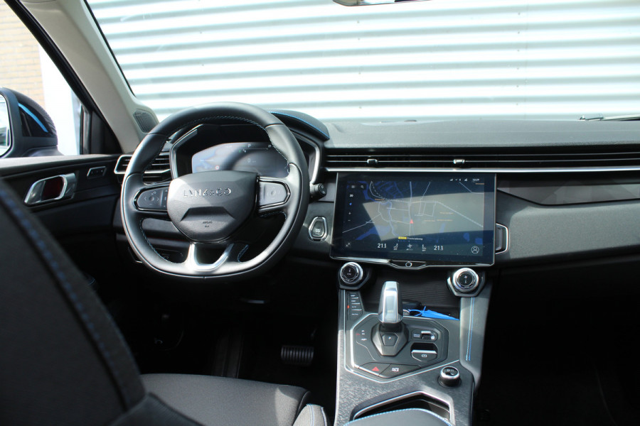 Lynk & Co 01 1.5 PHEV 262pk Automaat NL-Auto NAP BTW Clima Cruise Navi 360 Camera Panoramadak 20"LMV El. Klep