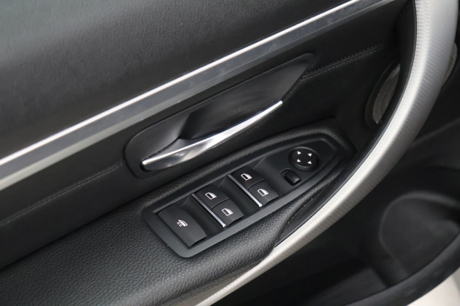BMW 4 Serie Cabrio 420i High Executive M-Sport Cabrio [HARMAN/KARDON, MEMORY SEATS, STOELVERWARMING, HEAD-UP, LEDEREN STOELEN, PDC V+A, BLUETOOTH, CRUISECONTROL, NIEUWSTAAT]