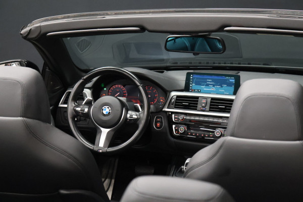 BMW 4 Serie Cabrio 420i High Executive M-Sport Cabrio [HARMAN/KARDON, MEMORY SEATS, STOELVERWARMING, HEAD-UP, LEDEREN STOELEN, PDC V+A, BLUETOOTH, CRUISECONTROL, NIEUWSTAAT]