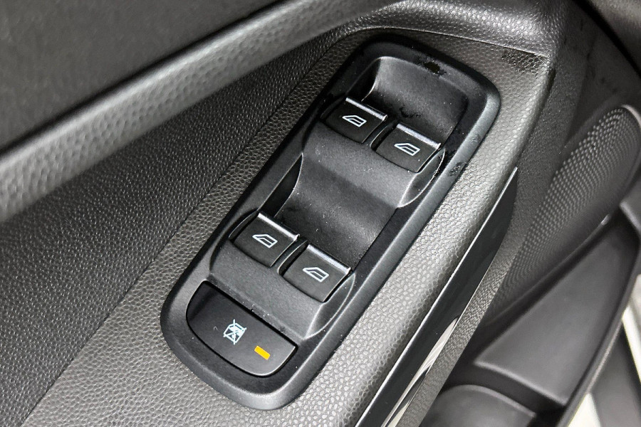 Ford EcoSport 1.0 EcoBoost Titanium(NL-auto, NAP, Navi, Parkeersensoren, StoelV, Etc)