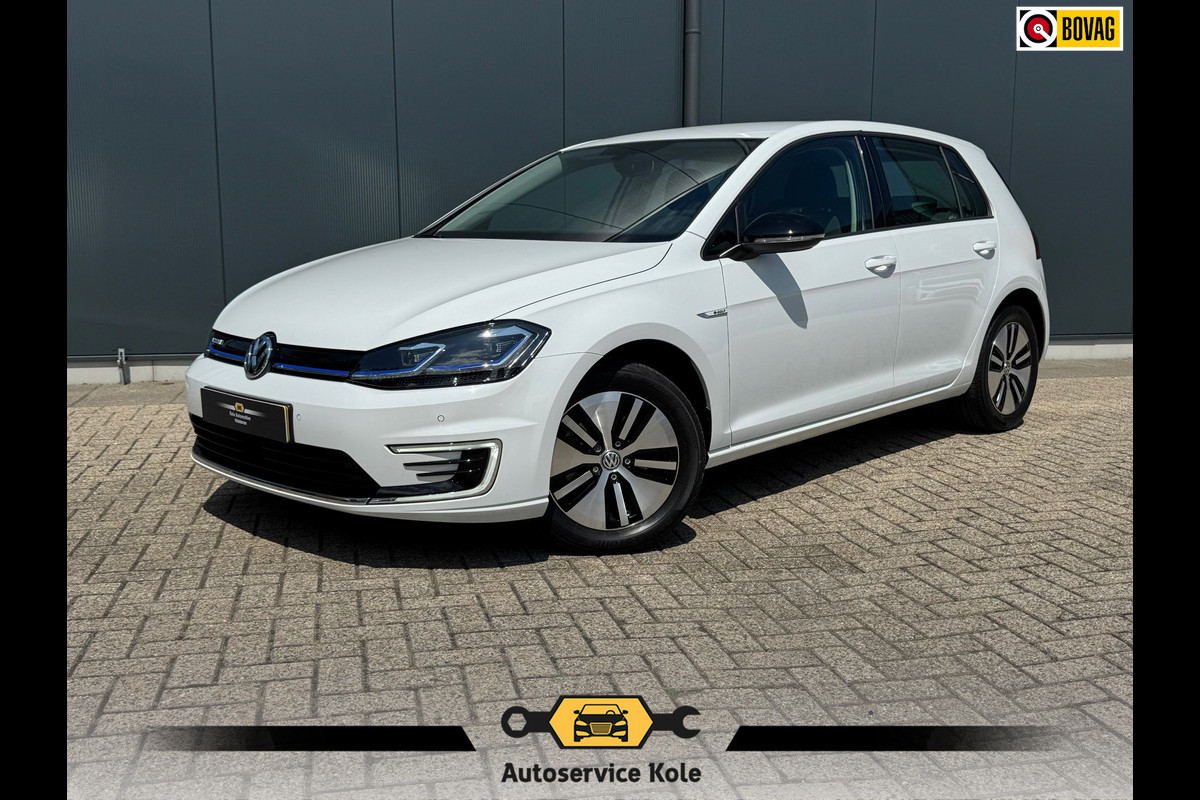 Volkswagen e-Golf E-Golf * Xenon led * Navigatie * PDC v+a *