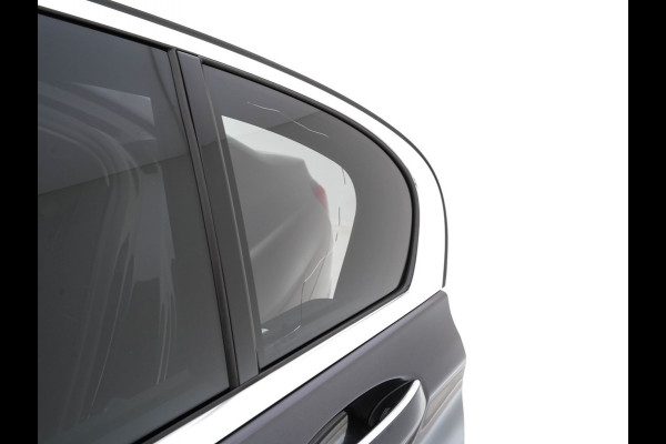 BMW 7 Serie 745e High Executive (INCL-BTW) *EXCLUSIV-NAPPA-LEATHER | LASER-LED | HEAD-UP | SOFT-CLOSE | BLIND-SPOT | MEMORY-PACK | DIGI-COCKPIT | KEYLESS | DAB+ | CAMERA | COMFORT-SEATS | AMBIENT-LIGHT | DAB | CARPLAY | 18"