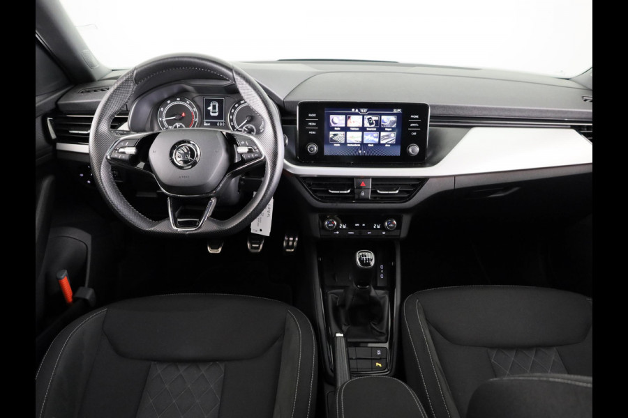 Škoda Kamiq 1.0 TSI Sport Business 110 pk | Navigatie via App | Parkeersensoren | Cruise control | LED koplampen | Apple Carplay/Android Auto |