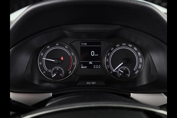 Škoda Kamiq 1.0 TSI Sport Business 110 pk | Navigatie via App | Parkeersensoren | Cruise control | LED koplampen | Apple Carplay/Android Auto |