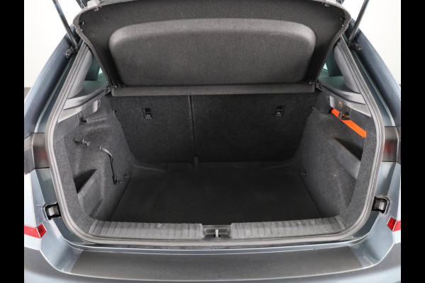 Škoda Kamiq 1.0 TSI Sport Business 110 pk | Navigatie via App | Parkeersensoren | Cruise control | LED koplampen | Apple Carplay/Android Auto |
