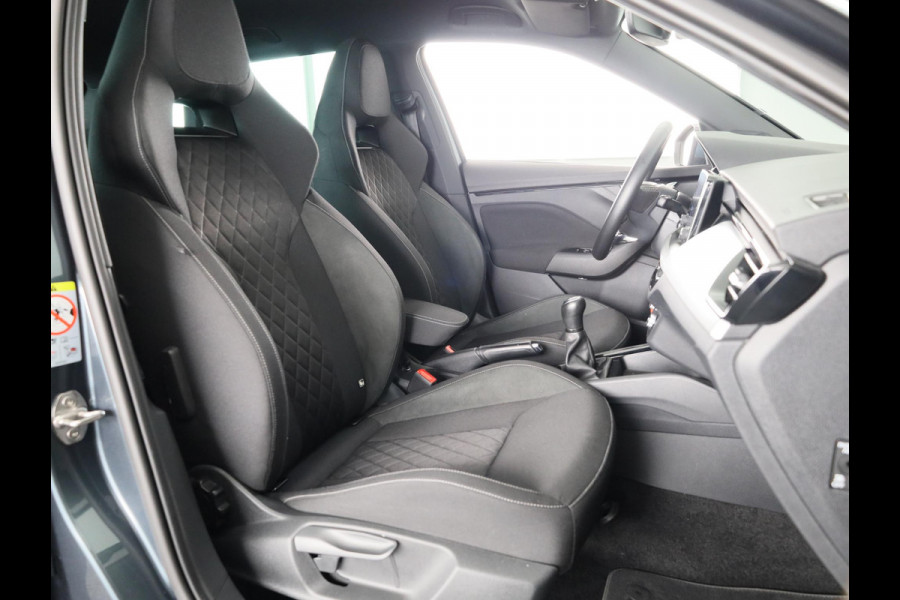 Škoda Kamiq 1.0 TSI Sport Business 110 pk | Navigatie via App | Parkeersensoren | Cruise control | LED koplampen | Apple Carplay/Android Auto |