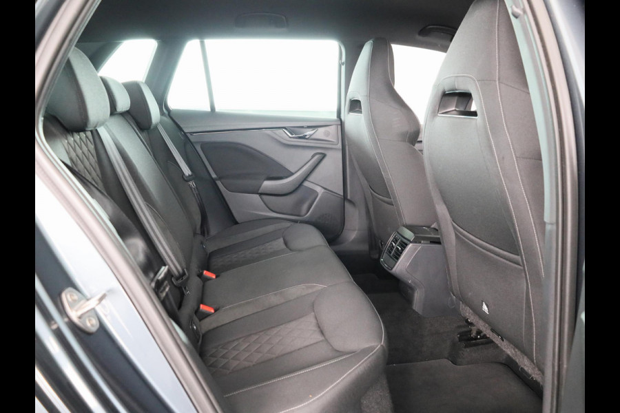 Škoda Kamiq 1.0 TSI Sport Business 110 pk | Navigatie via App | Parkeersensoren | Cruise control | LED koplampen | Apple Carplay/Android Auto |