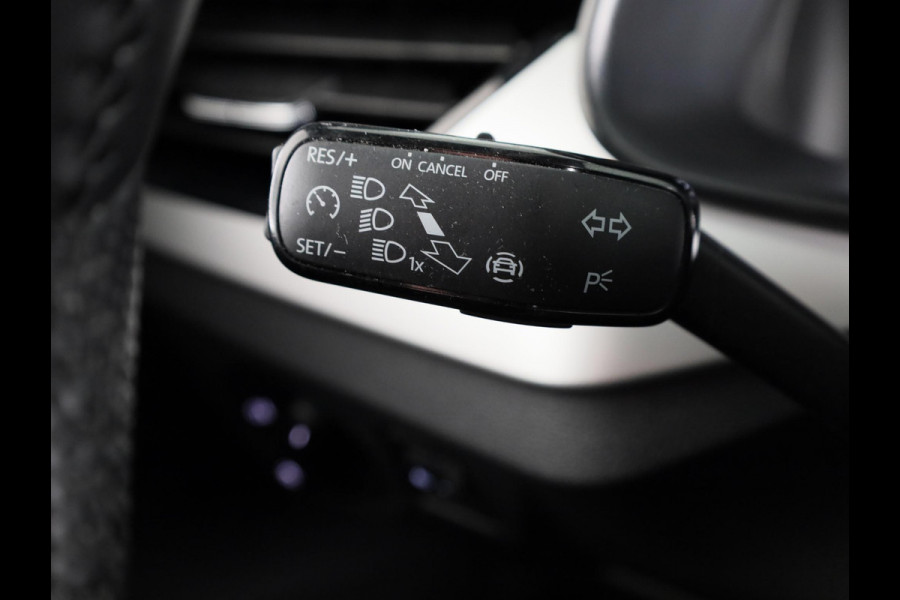 Škoda Kamiq 1.0 TSI Sport Business 110 pk | Navigatie via App | Parkeersensoren | Cruise control | LED koplampen | Apple Carplay/Android Auto |